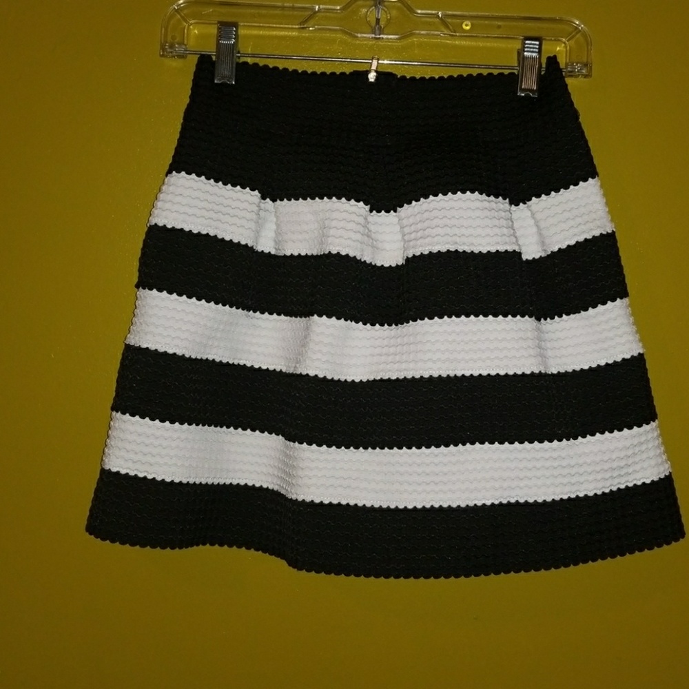 Minimalist skirt